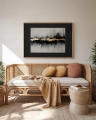 Obraz ścienny w ramie drewnianej – subtelny luksus i nowoczesny styl Manon.