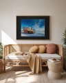 Marynistyczny obraz w ramie Manon – błękitne niebo i statek na brzegu.